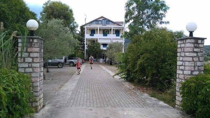 Картинка Thanasis Studios 3*